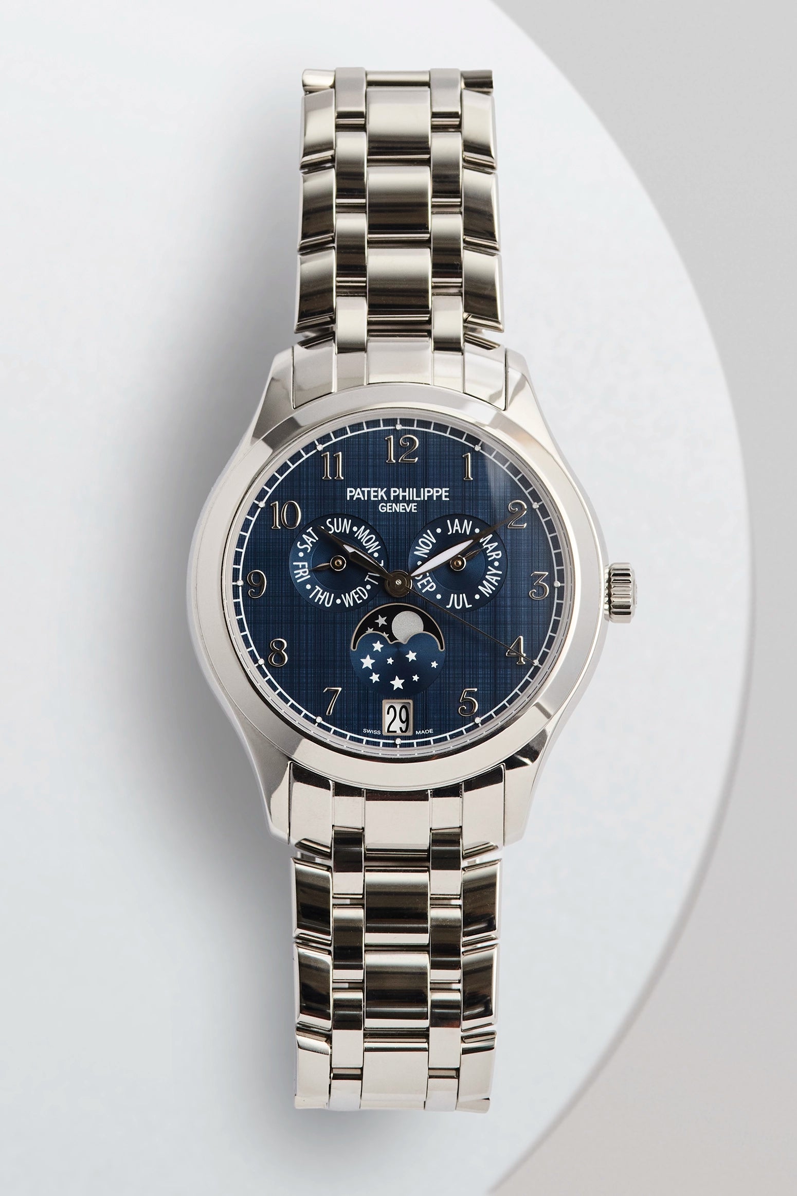 Patek Philippe Annual Calendar Moon Phases 4947/1A-001