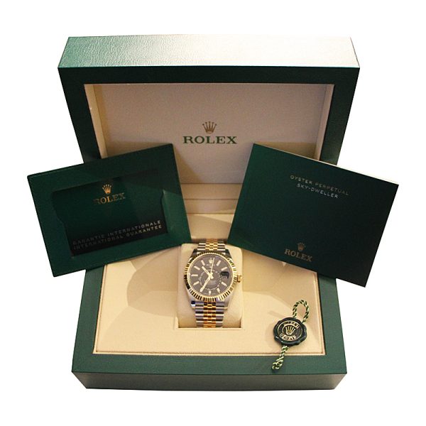 Rolex Sky-Dweller Yellow Gold Black Dial 336933 - Afbeelding 4