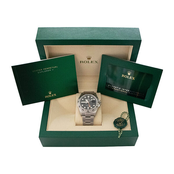 Rolex Explorer II Black Dial 226570 - Afbeelding 4
